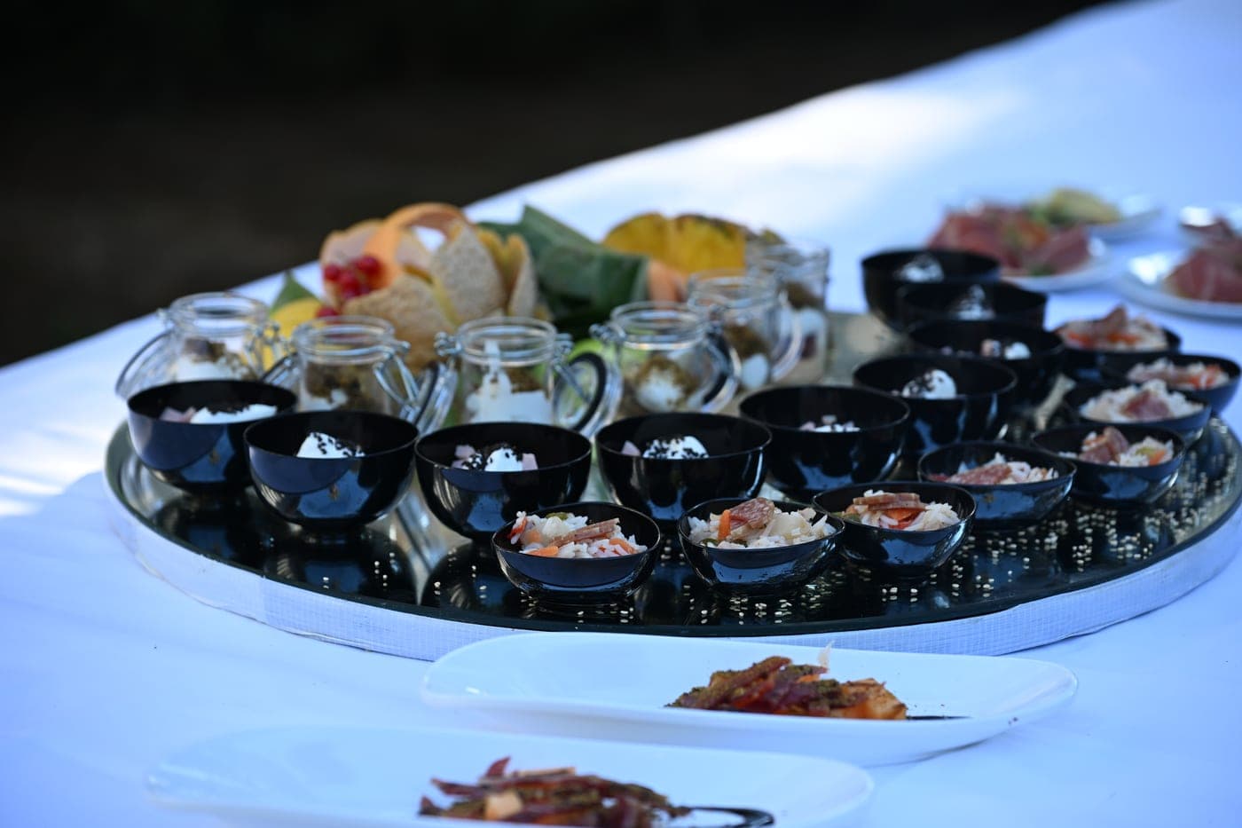 Vassoio di finger food dell'aperitivo di benvenuto